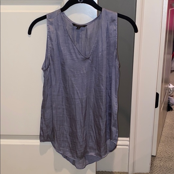 Banana Republic work blouse - Picture 2 of 6